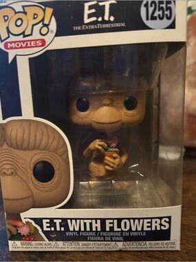 Funko Tan E.T. With Flowers Vinyl Figure